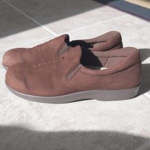 SAS Tri Pad Leather Slip On Comfort Walking 8.5 S